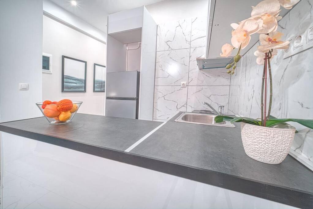 Εστία 10 Λεπτά Από Την Ακρόπολη Apartment Атина Екстериор снимка